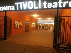 teatro-tivoli-via-massarenti-418-bologna-L-C5THz2